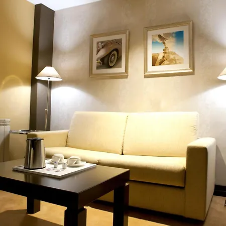 Costa Esmeralda סואנסס