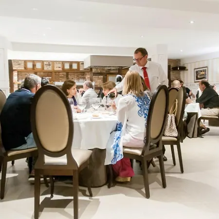 Szálloda Costa Esmeralda