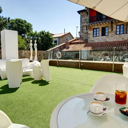 Szálloda Costa Esmeralda 5*