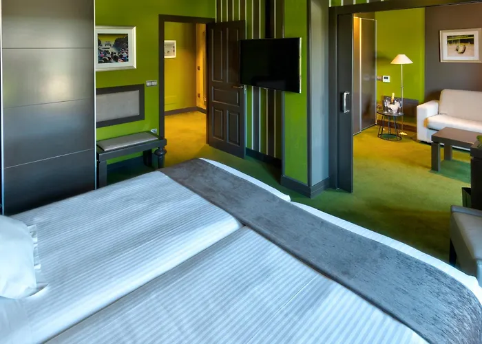 Costa Esmeralda Отель Суансес