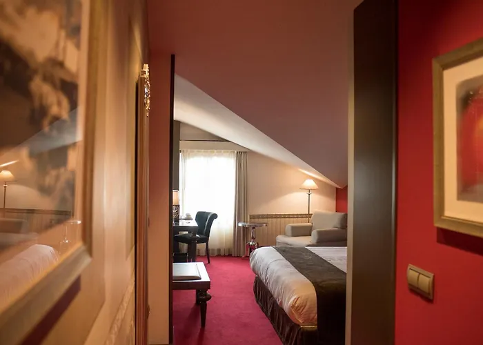 Costa Esmeralda Otel 5*