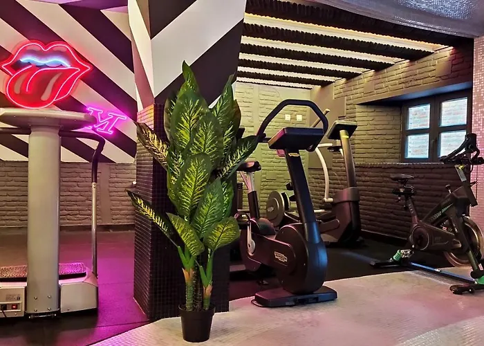 Costa Esmeralda سوانثيس