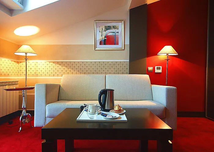 Costa Esmeralda Otel 5*