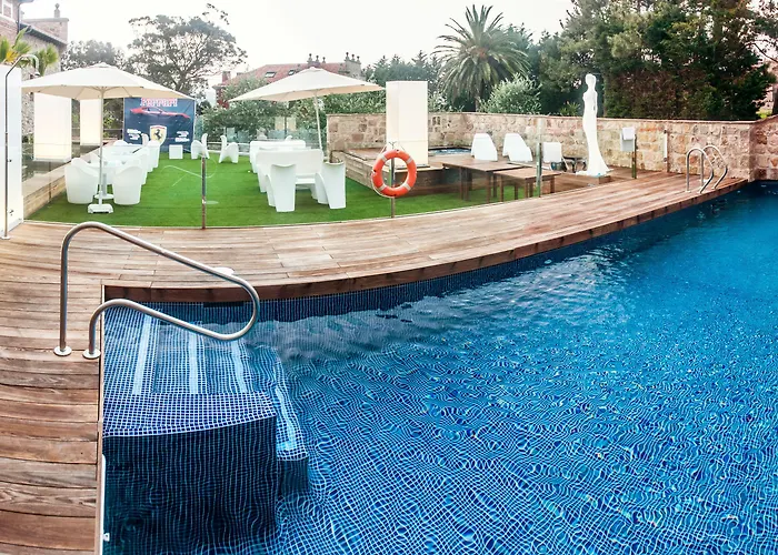 Costa Esmeralda فندق سوانثيس