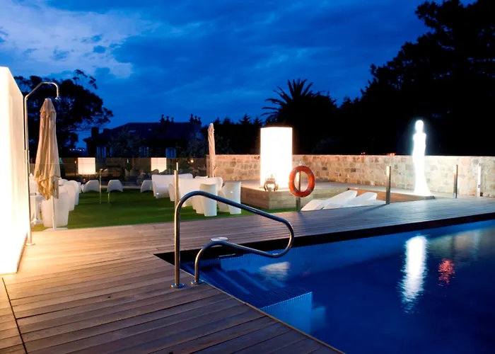 Costa Esmeralda فندق سوانثيس