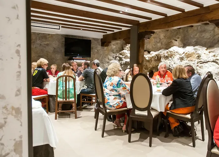 Costa Esmeralda Отель Суансес