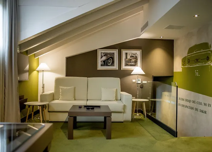 Costa Esmeralda فندق