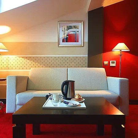 Costa Esmeralda Hotell 5*